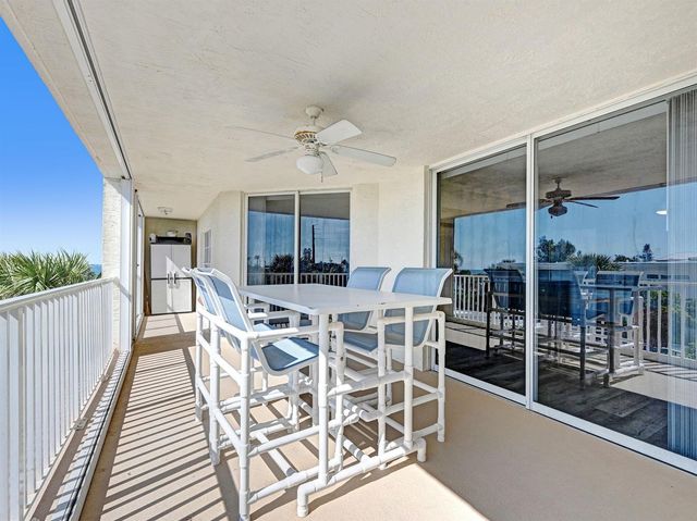 3360 S Atlantic Avenue 304, Cocoa Beach, FL 32931