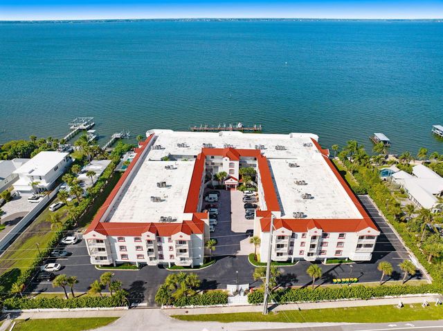 3360 S Atlantic Avenue 304, Cocoa Beach, FL 32931
