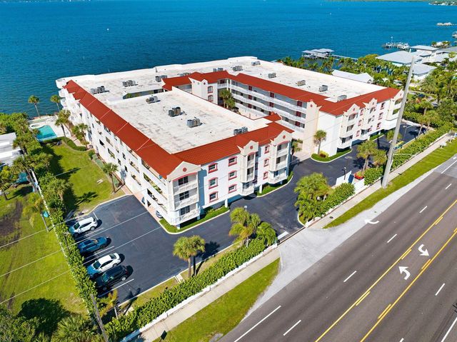 3360 S Atlantic Avenue 304, Cocoa Beach, FL 32931