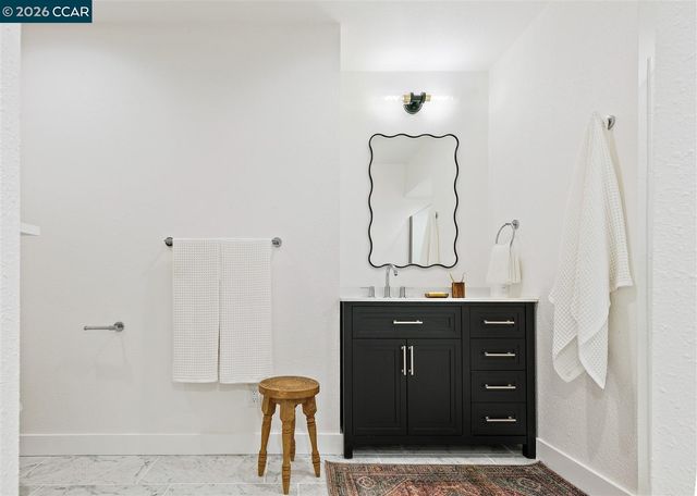 2703 Mathews St, Berkeley, CA 94702