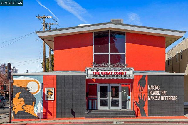 2703 Mathews St, Berkeley, CA 94702