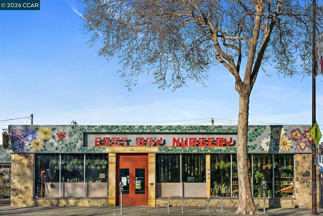 2703 Mathews St, Berkeley, CA 94702