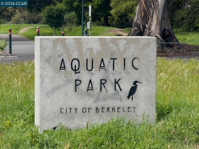 2703 Mathews St, Berkeley, CA 94702