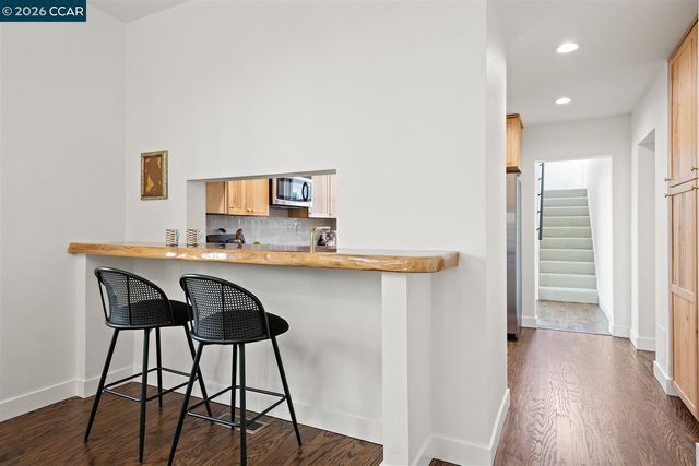2703 Mathews St, Berkeley, CA 94702
