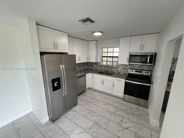 4421 NW 33rd Street 0, Lauderdale Lakes, FL 33319
