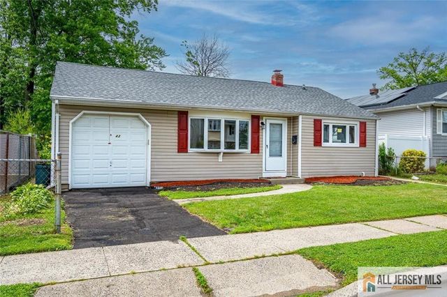 42 Hyde Avenue, Iselin, NJ 08830