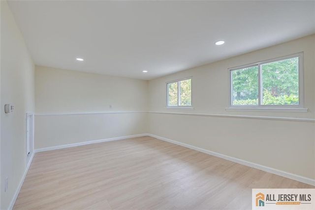 42 Hyde Avenue, Iselin, NJ 08830