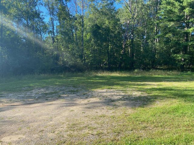 Cowlitz Cove, Evart, MI 49631