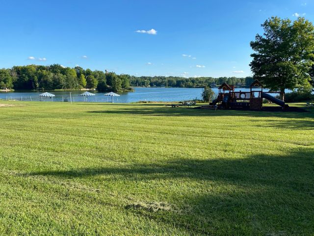 Cowlitz Cove, Evart, MI 49631