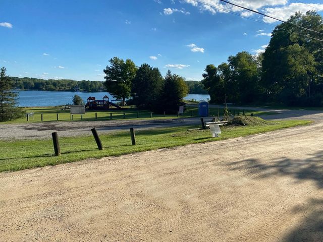 Cowlitz Cove, Evart, MI 49631