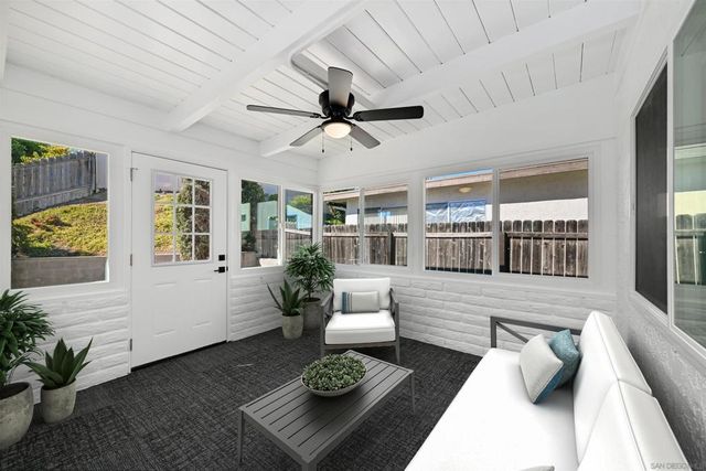 4758 Westridge Dr, Oceanside, CA 92056