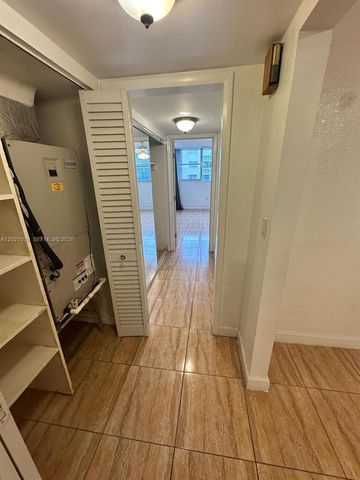 1470 NE 125th Ter 412, North Miami, FL 33161