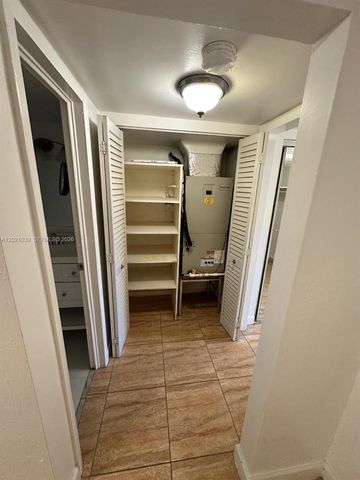 1470 NE 125th Ter 412, North Miami, FL 33161