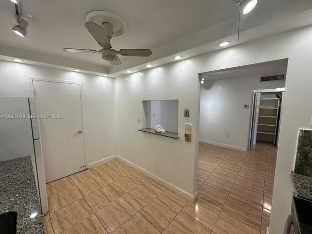 1470 NE 125th Ter 412, North Miami, FL 33161