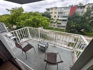 1470 NE 125th Ter 412, North Miami, FL 33161