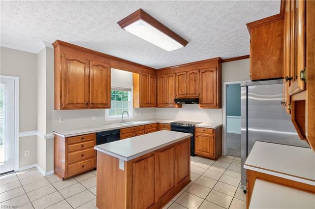 102 Melvins End ST, Yorktown, VA 23693