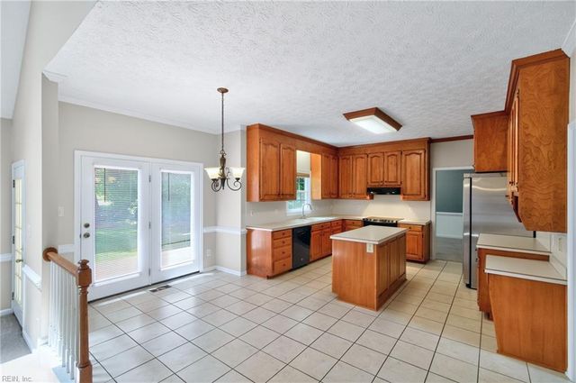 102 Melvins End ST, Yorktown, VA 23693