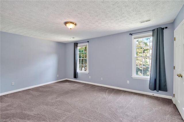 102 Melvins End ST, Yorktown, VA 23693