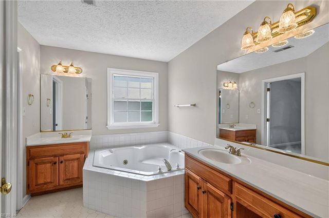 102 Melvins End ST, Yorktown, VA 23693