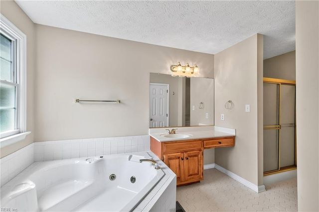102 Melvins End ST, Yorktown, VA 23693