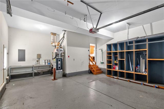 102 Melvins End ST, Yorktown, VA 23693