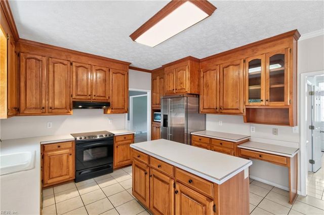 102 Melvins End ST, Yorktown, VA 23693