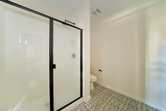 7926 W FRIER Drive, Glendale, AZ 85303