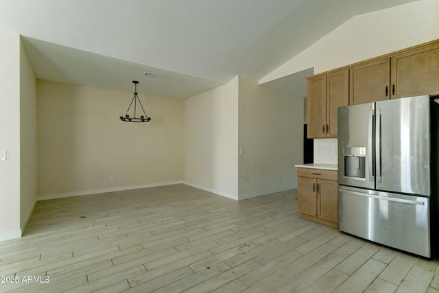 7926 W FRIER Drive, Glendale, AZ 85303