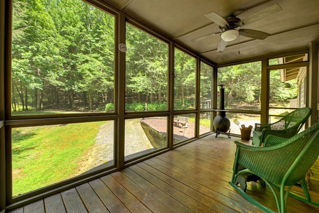 1048 Laurel Trail, Ellijay, GA 30536