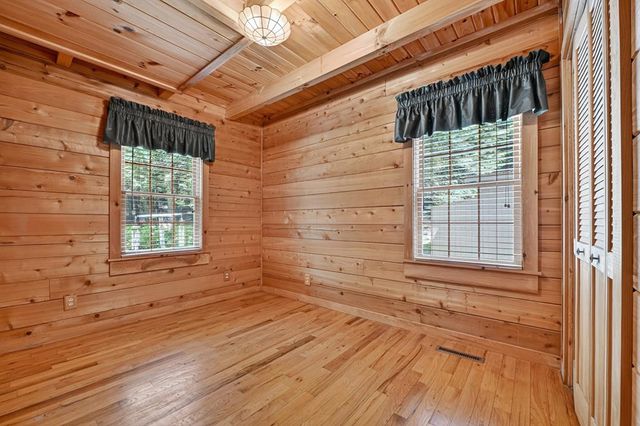 1048 Laurel Trail, Ellijay, GA 30536