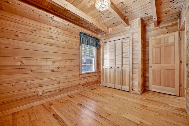 1048 Laurel Trail, Ellijay, GA 30536