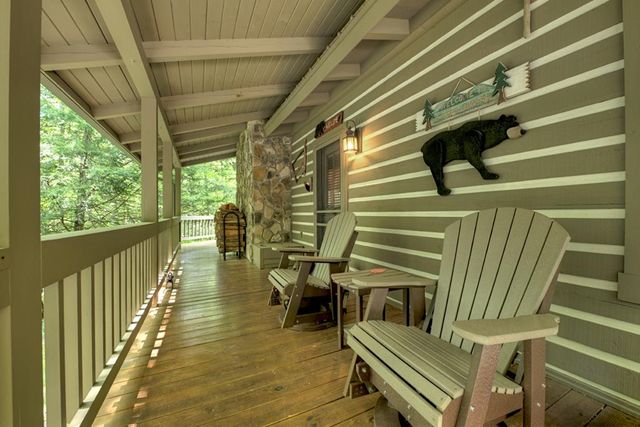 1048 Laurel Trail, Ellijay, GA 30536