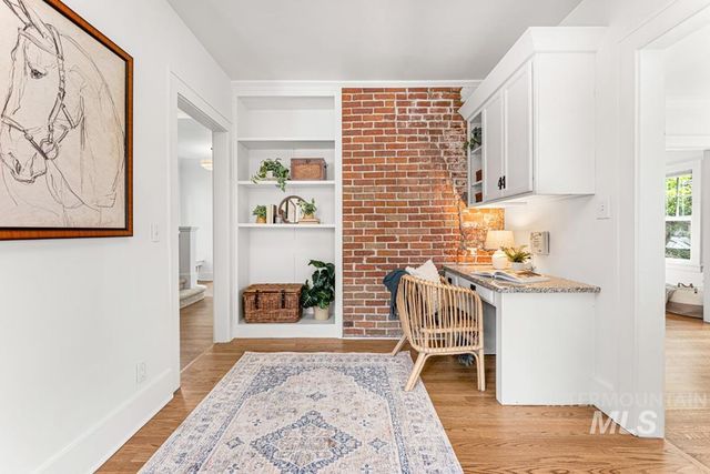 915 N 17th St, Boise, ID 83702