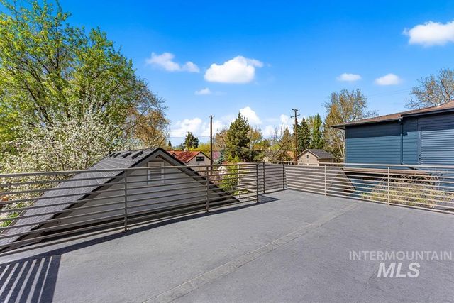 915 N 17th St, Boise, ID 83702