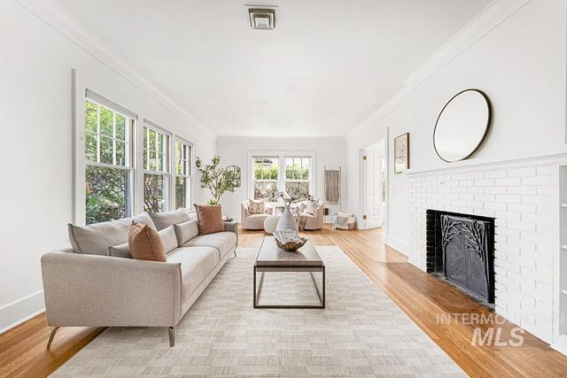 915 N 17th St, Boise, ID 83702