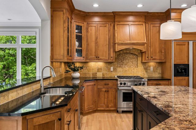 18706 Kanabec Court, Lakeville, MN 55044