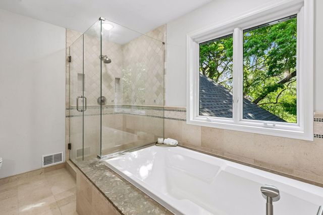 18706 Kanabec Court, Lakeville, MN 55044