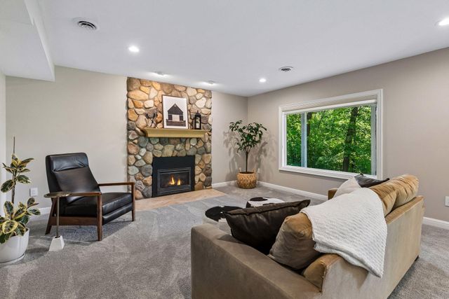 18706 Kanabec Court, Lakeville, MN 55044