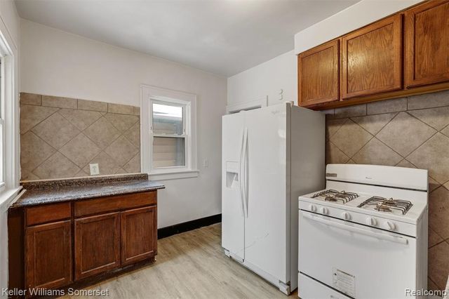 30 Ridge Street, Ecorse, MI 48229