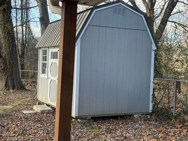 365 Maple Street, Russell Springs, KY 42642