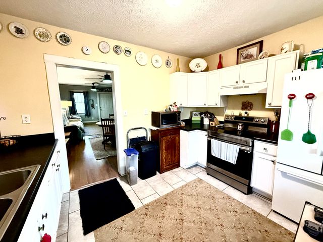 365 Maple Street, Russell Springs, KY 42642