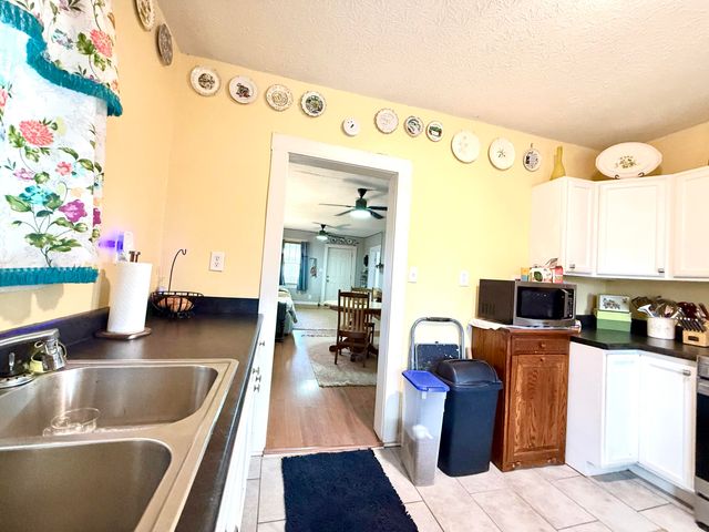 365 Maple Street, Russell Springs, KY 42642