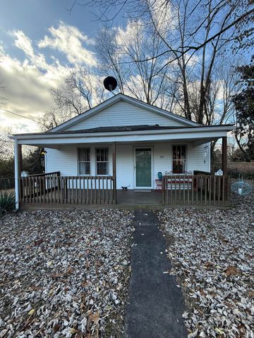 365 Maple Street, Russell Springs, KY 42642