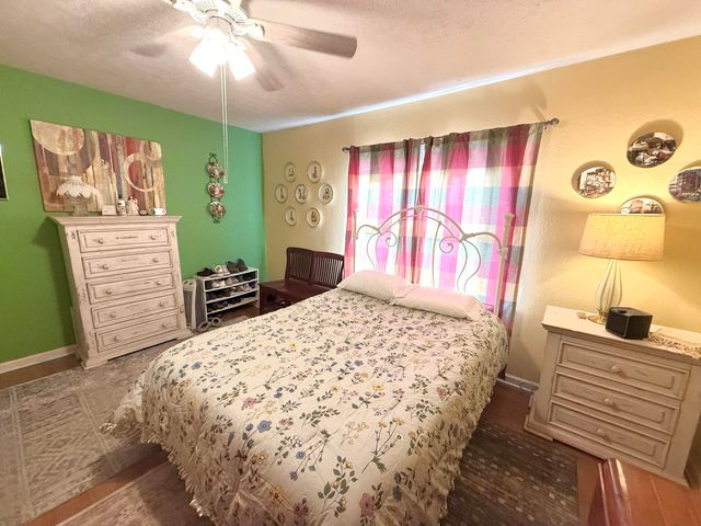 365 Maple Street, Russell Springs, KY 42642