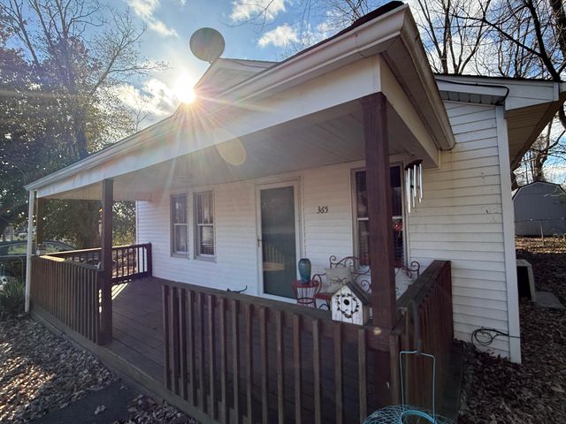 365 Maple Street, Russell Springs, KY 42642