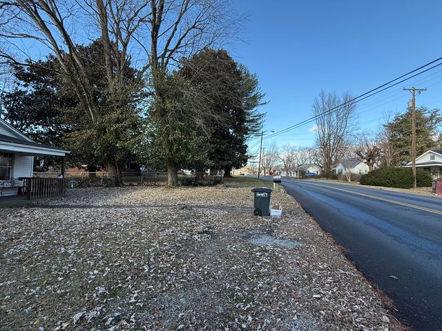 365 Maple Street, Russell Springs, KY 42642