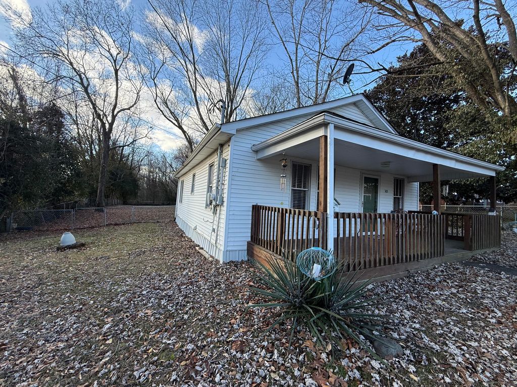 365 Maple Street, Russell Springs, KY 42642