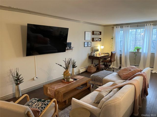 4 Consulate Drive 1C, Tuckahoe, NY 10707