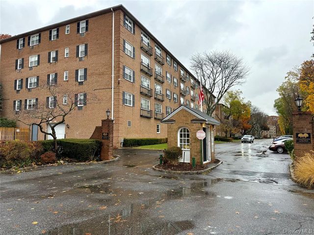 4 Consulate Drive 1C, Tuckahoe, NY 10707