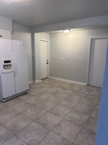 5729 Flynn Pkwy, Corpus Christi, TX 78413